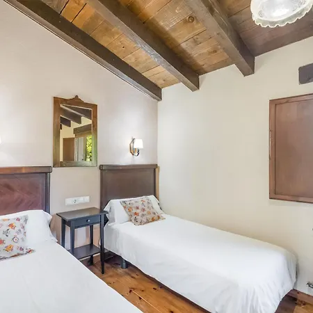 La Cirera Holiday home *